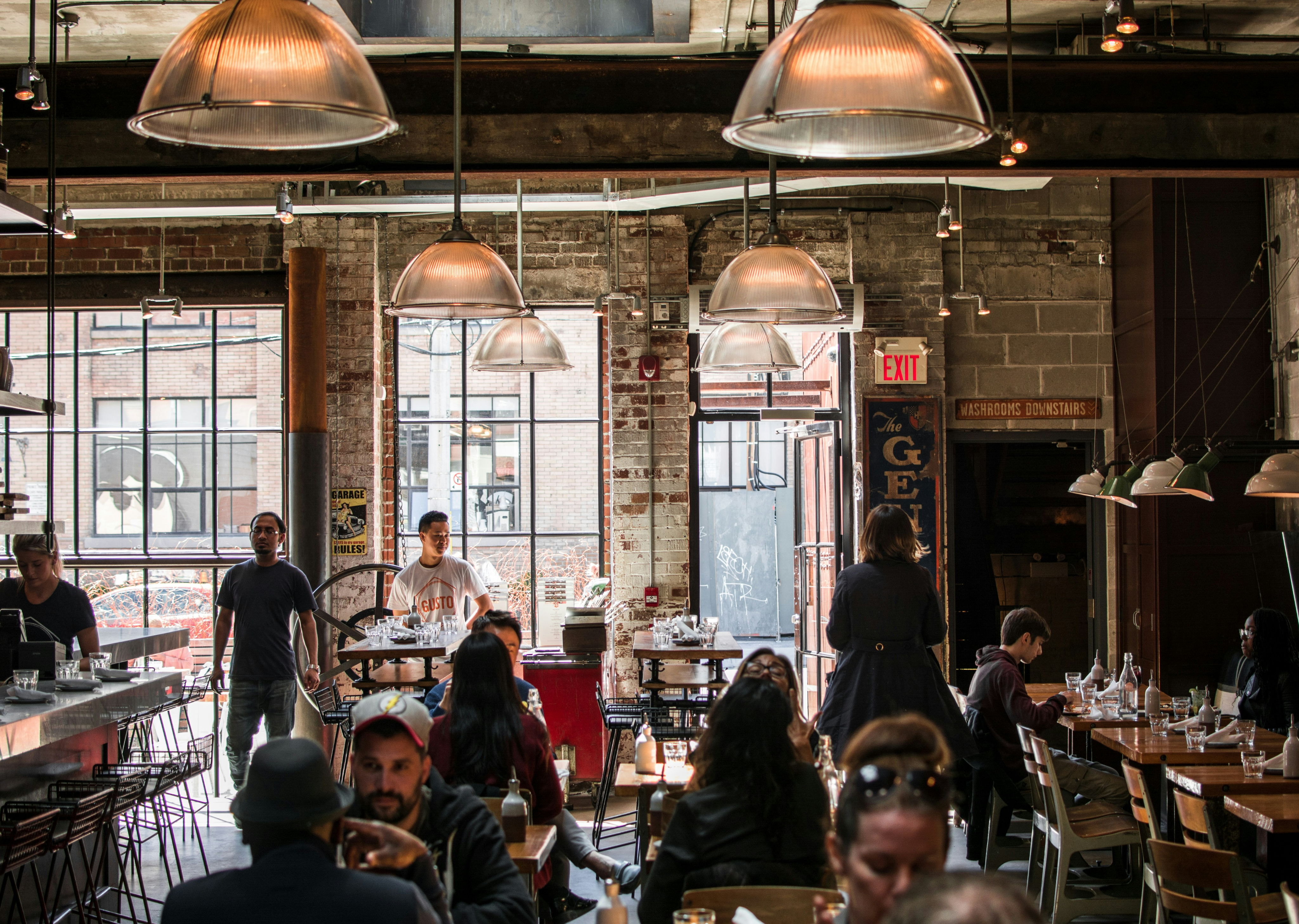 Restaurant interior full of guests
